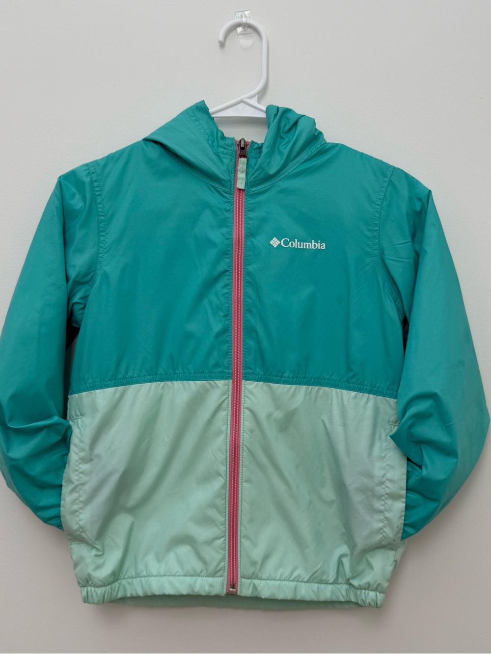 Girls Columbia Zilla Jacket with cozy fleece liner and hood size Small